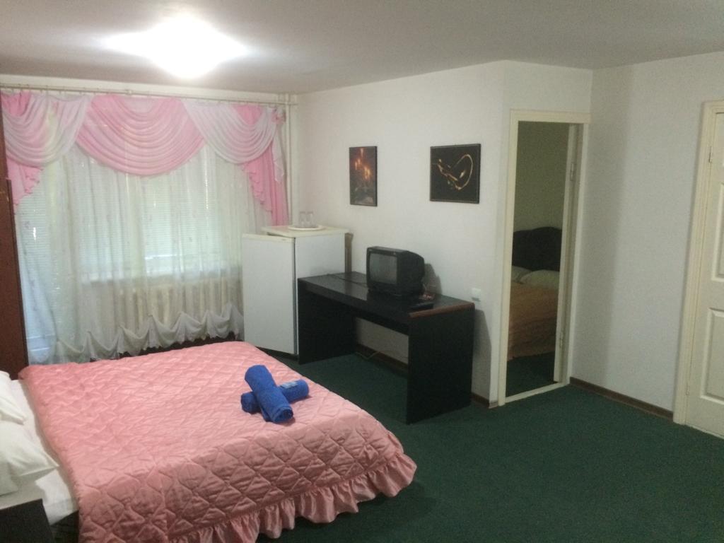 Mini Hotel Vesna Dnipro Room photo