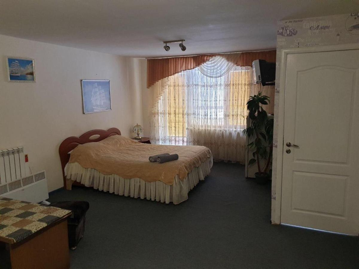 Mini Hotel Vesna Dnipro Exterior photo